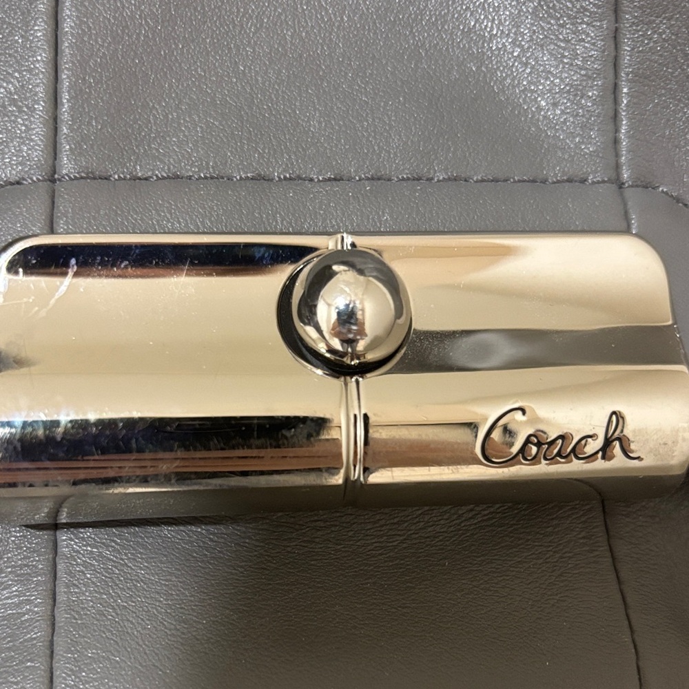 Vintage ๐ Coach Gray Leather Shoulder or Crossbody Bag.๐ - Picture 12 of 16